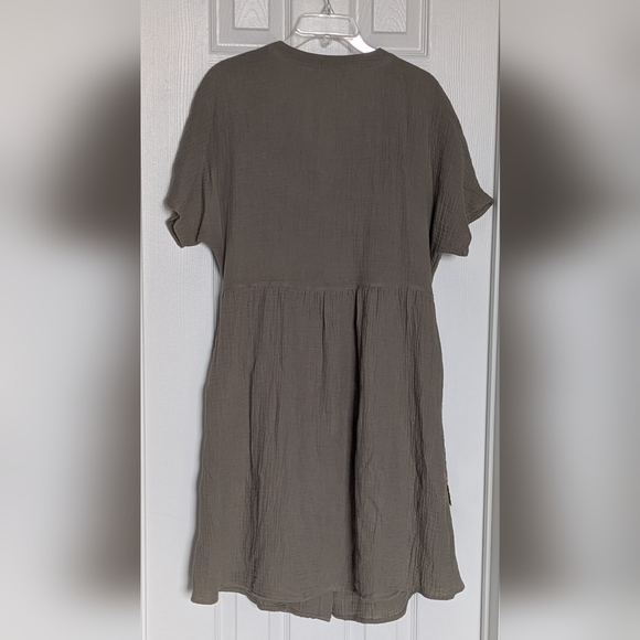 George Women's (Size L) Khaki Colored Cotton Short Sleeve Dress w/Pockets - Picture 5 of 13